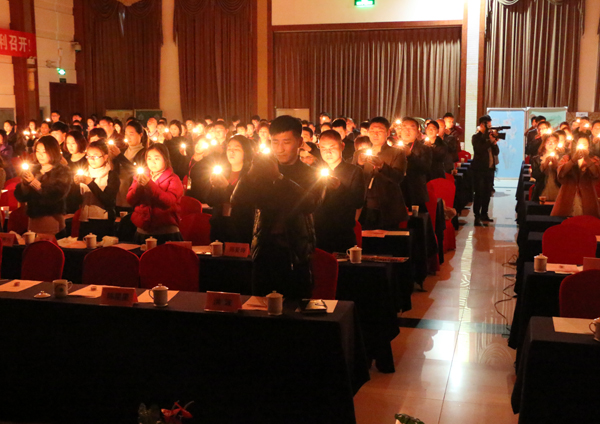 祈?；顒?><br></span></div>
<p>開始回憶我們人生中遇到的人，當你走向社會，還是否記得生命中第一位貴人嗎?你是否還記得一起陪你長大的小伙伴嗎?還記得人生中第一位啟蒙老師嗎?還記得小學/初中/高中/大學的同學嗎?還記得第一個工作的平臺嗎?你曾感恩過給予我們生命的父母嗎?</p>
<p>您是否還記得生命中的點點滴滴，也許今天他需要你的幫助，正如許多年前你需要幫助一樣，我們淡忘了或者遺忘了，我們成長的歲月中，忘掉了感謝、忘掉了感激、忘掉了感恩，我們甚至學會了理所當然，習慣了天經地義，我們是否認為這一切還無所謂。</p>
<div align=